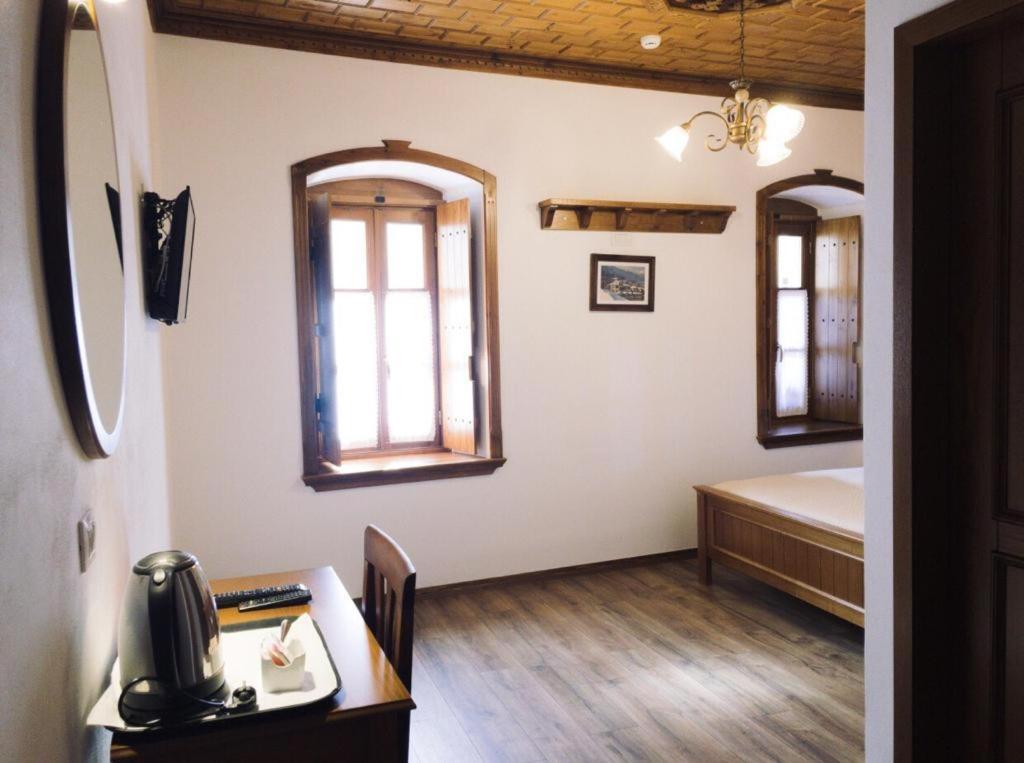 Argjiro Traditional Гирокастра Экстерьер фото